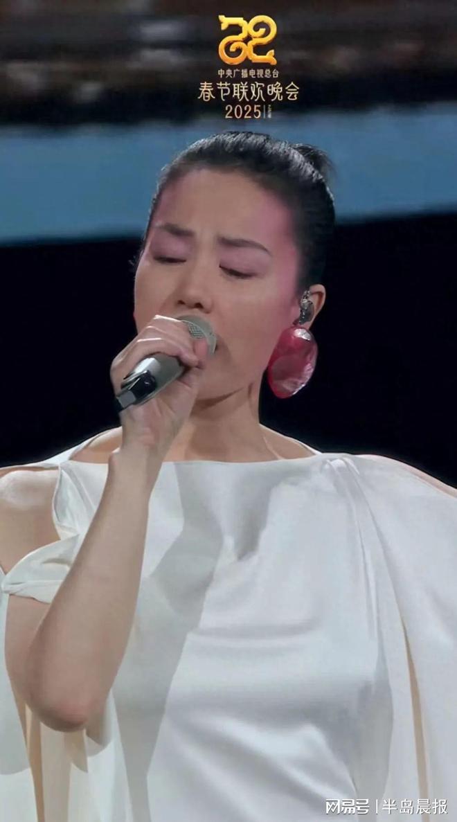 量一夜暴增订单已排到3月……AG真人国际突然火了!搜索(图2) 量一夜暴增订单已排到3月……AG真人国际突然火了!搜索(图2)